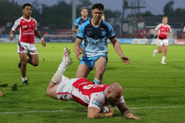 Sam Luckley #26 of Hull KR goes over for a try and makes the score 42-0 in the second half of the Betfred Challenge Cup match Hull KR vs Batley Bulldogs at Sewell Group Craven Park, Kingston upon Hull, United Kingdom, 19th May 2023

(Photo by James Heaton/News Images)