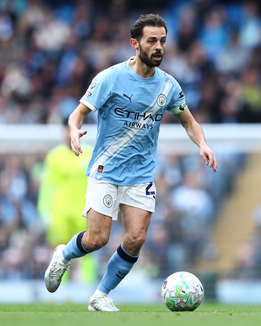 Bernardo Silva of Manchester City with ball at his feet during the Premier League match Manchester City vs Brentford at The City in the Community Etihad Stadium, Manchester, United Kingdom on 09 May 2026

(Photo by Jorge Horsted/News Images)