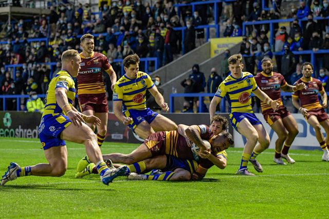 Betfred Super League Warrington Wolves v Huddersfield Giants