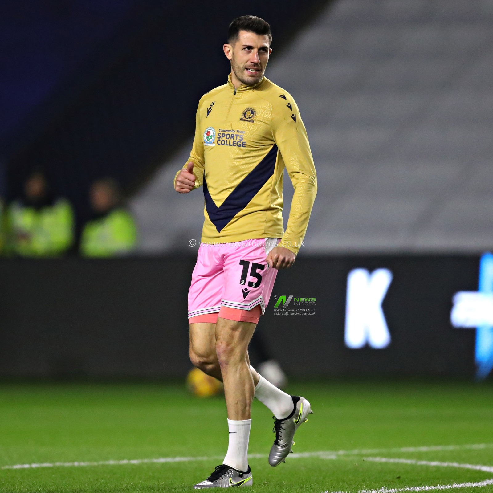 Danny Batth of Blackburn Rovers before the Sky Bet Championship match Sheffield Wednesday vs Blackburn Rovers at Hillsborough, Sheffield, United Kingdom, 10th December 2024

(Photo by Sam Eaden/News Images)
