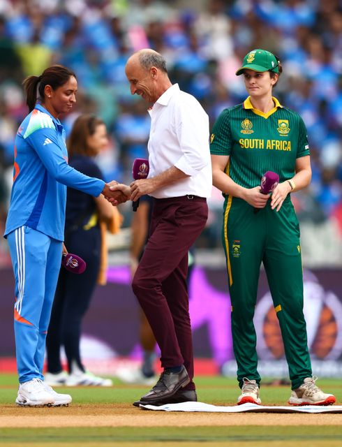 Harmanpreet Kaur (Captain) of India and Naseer Hussain during the ICC Women's ODI Cricket World Cup Final 2025 session India Women vs South Africa Women at Dr. D.Y. Patil Sports Academy, Navi Mumbai, India, 2nd November 2025

(Photo by Shubhajit Roy Karmakar/News Images)