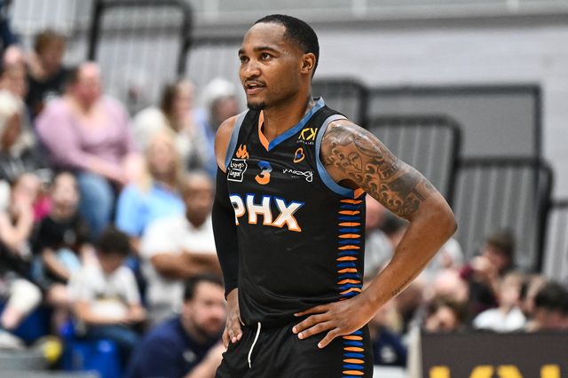 LaQuincy Rideau of Cheshire Phoenix during the British Basketball Championship match Cheshire Phoenix vs Surrey Scorchers at Ellesmere Port Sports Village, Ellesmere Port, United Kingdom, 19th November 2023

(Photo by Craig Thomas/News Images)
