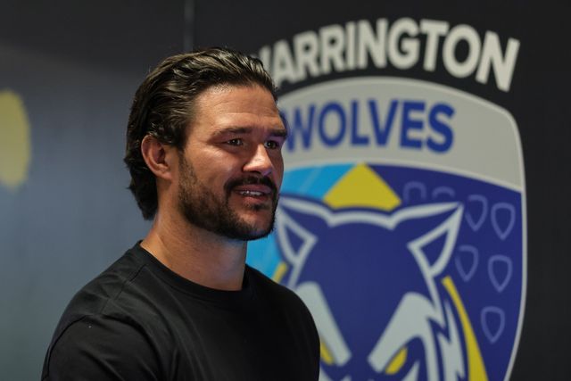 James Bentley of Warrington Wolves arrives during the Betfred Super League round 9 match Warrington Wolves vs Wigan Warriors at The Halliwell Jones Stadium, Warrington, United Kingdom on 24 April 2026

(Photo by Mark Cosgrove/News Images)