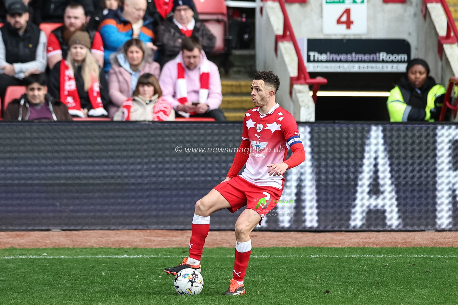 Jordan Williams of Barnsley \etb\during the Sky Bet League 1 match Barnsley vs Derby County at Oakwell, Barnsley, United Kingdom, 24th February 2024

(Photo by Mark Cosgrove/News Images)