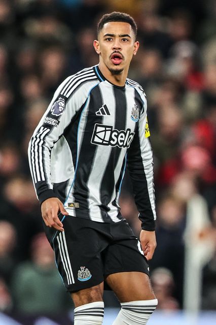 Jacob Ramsey of Newcastle United during the Premier League match Manchester United vs Newcastle United at Old Trafford, Manchester, United Kingdom, 26th December 2025

(Photo by Alfie Cosgrove/News Images)

*** GER AUT SUI OUT ***