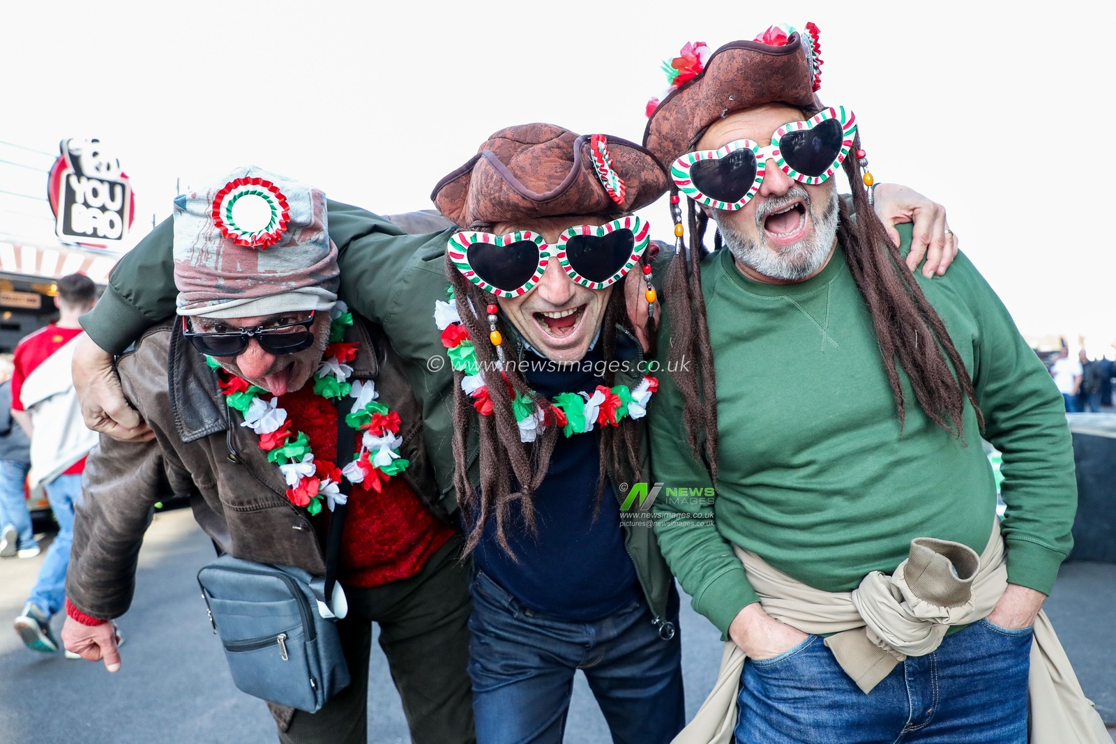 Fans arrives at the Allianz Stadium prior to the 2025 Guinness 6 Nations match England vs Italy at Allianz Stadium, Twickenham, United Kingdom, 9th March 2025

(Photo by Izzy Poles/News Images)