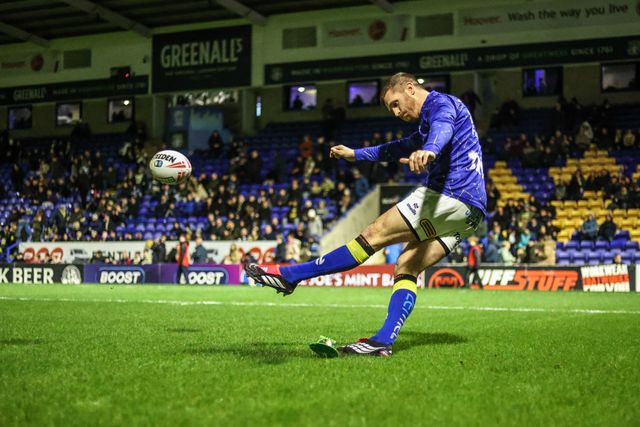 Marc Sneyd of Warrington Wolves in the pre-game warm up during the Betfred Super League Round 1 match Warrington Wolves vs St Helens at The Halliwell Jones Stadium, Warrington, United Kingdom on 13 February 2026

(Photo by Alfie Cosgrove/News Images)