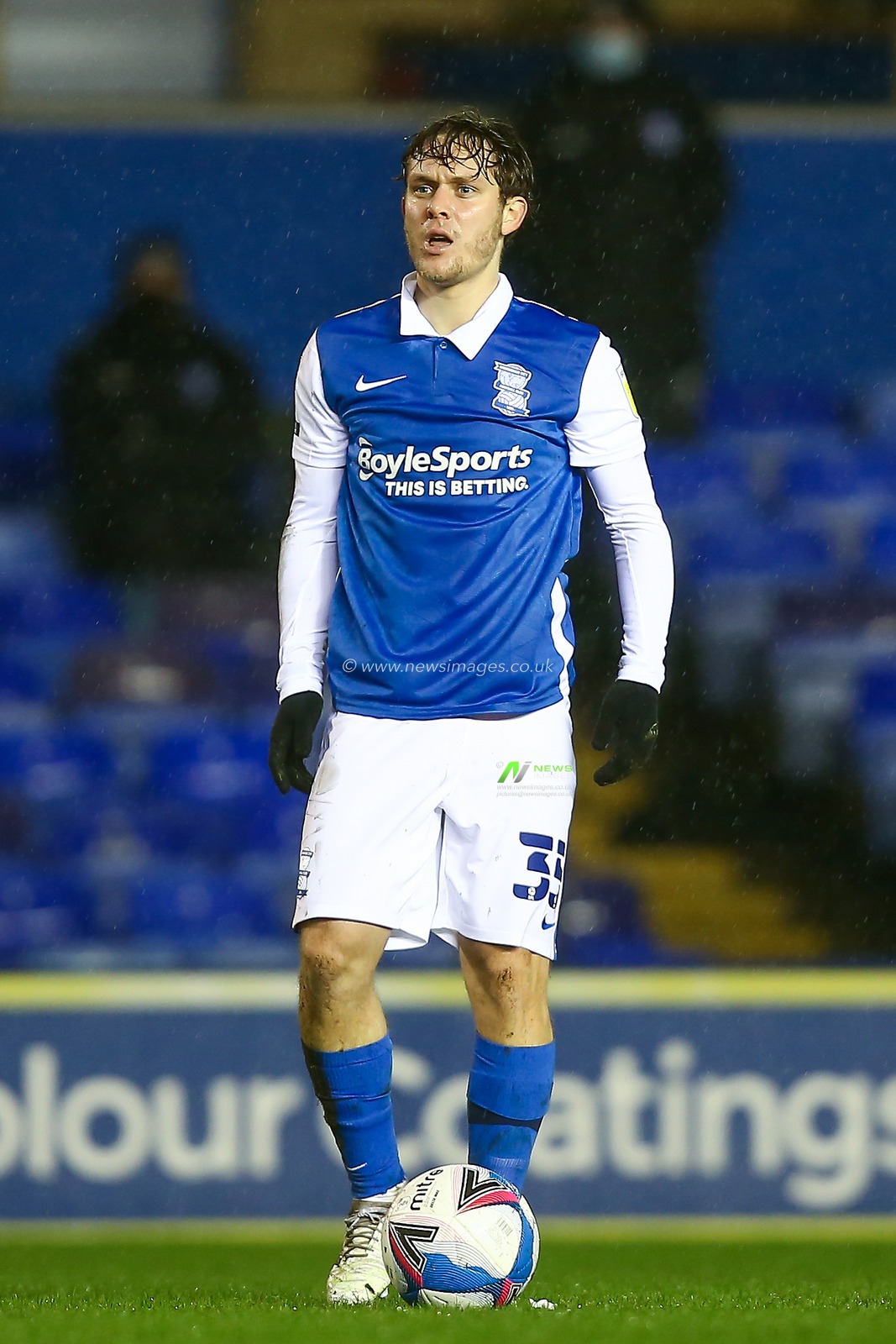 Alen Halilovic #35 of Birmingham City prepares to take a free kick