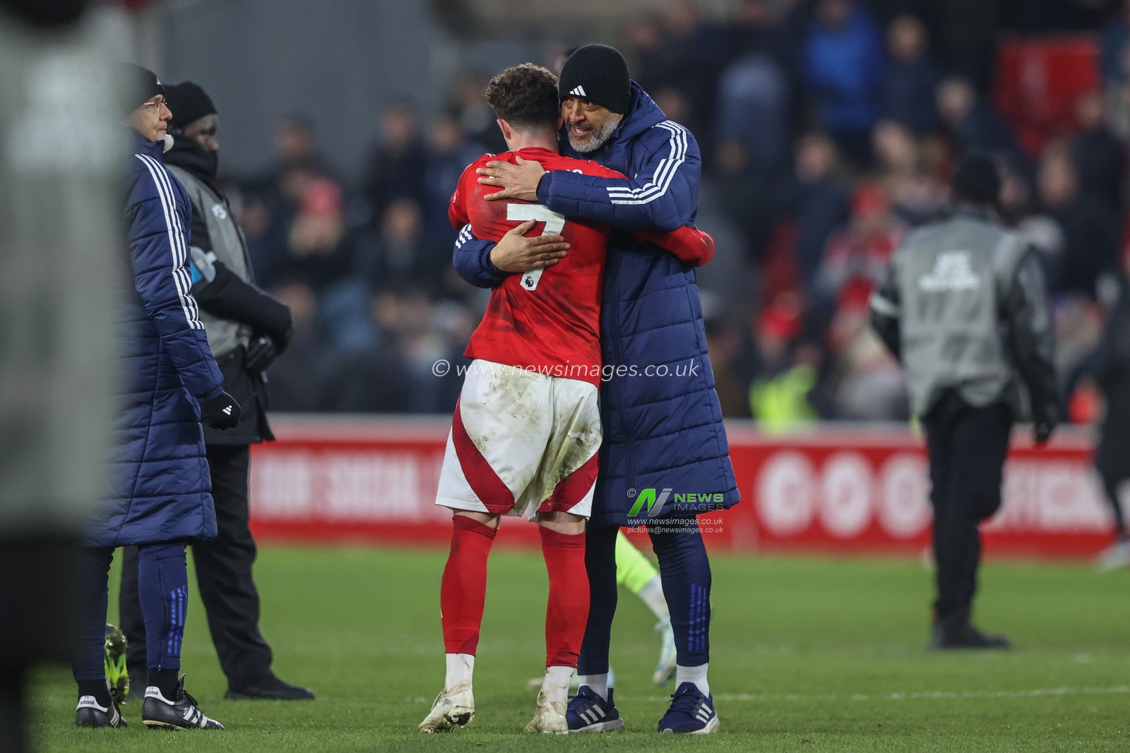 Nuno EspÃ­rito Santo manager of Nottingham Forest embraces Neco Williams of Nottingham Forest after the game during the Premier League match Nottingham Forest vs Southampton at City Ground, Nottingham, United Kingdom, 19th January 2025

(Photo by Alfie Cosgrove/News Images)