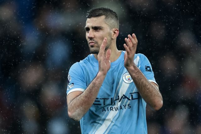 Rodrigo of Manchester City applauds the fans during the Premier League match Manchester City vs Newcastle Untied at Etihad Stadium, Manchester, United Kingdom on 21 February 2026

(Photo by Mark Cosgrove/News Images)