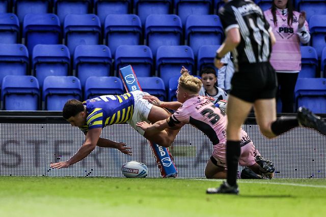 Betfred Super League round 13 Warrington Wolves v Hull FC