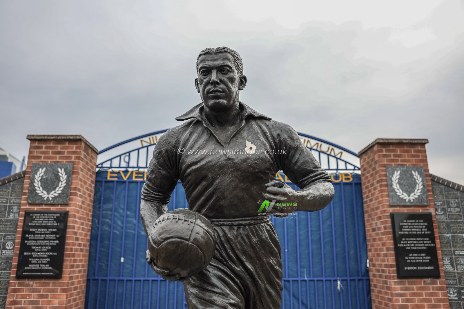 The William Ralph "Dixie" Dean outside Goodison Park during the Premier League match Everton vs Manchester City at Goodison Park, Liverpool, United Kingdom, 19th April 2025

(Photo by Mark Cosgrove/News Images)