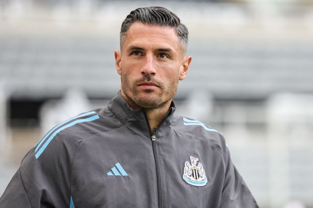 Fabian Schar of Newcastle Untied arrives during the Pre-season friendly Newcastle United vs Espanyol at St. James's Park, Newcastle, United Kingdom, 8th August 2025

(Photo by Mark Cosgrove/News Images)