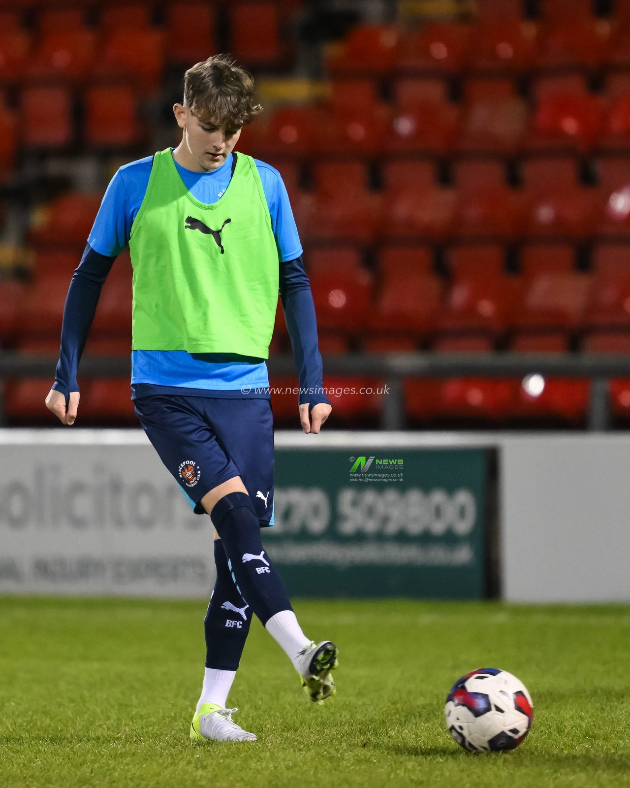 during the FA Youth Cup U18â€™s match Crewe Alexandra vs Blackpool at The Mornflake Stadium, Crewe, United Kingdom, 27th November 2024

(Photo by Craig Thomas/News Images)
