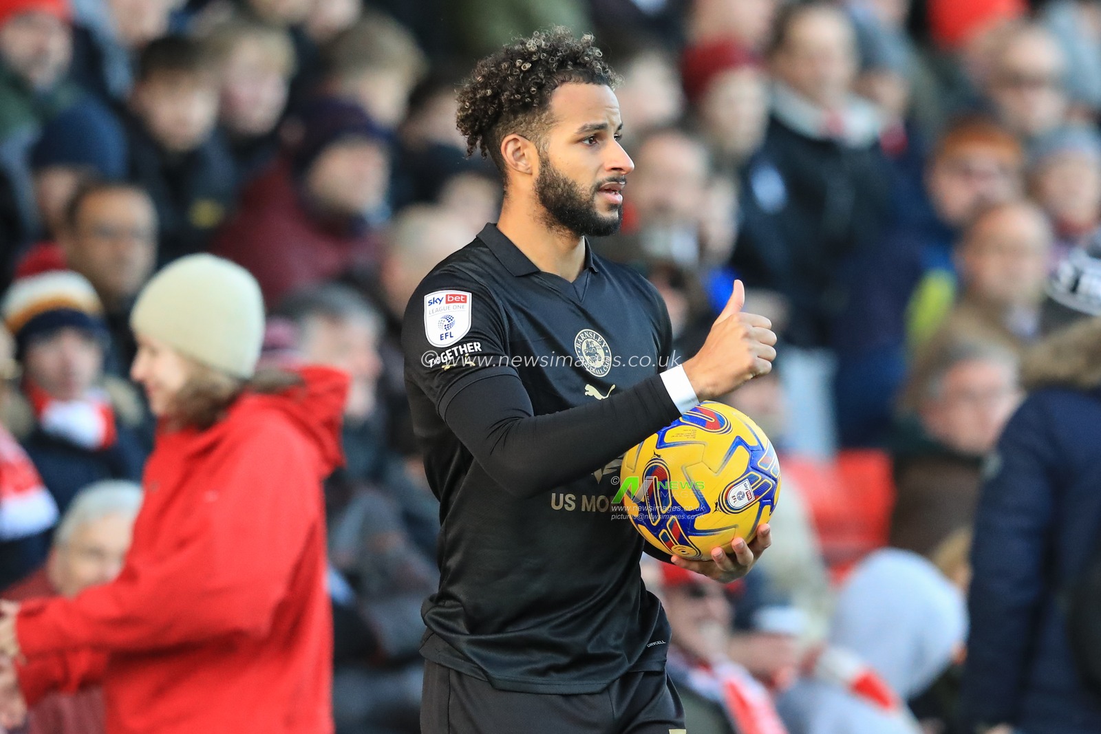 Barry Cotter #17 of Barnsley prepares to take a throw in during the Sky Bet League 1 match Lincoln City vs Barnsley at Gelder Group Sincil Bank Stadium, Lincoln, United Kingdom, 25th November 2023

(Photo by Alfie Cosgrove/News Images)