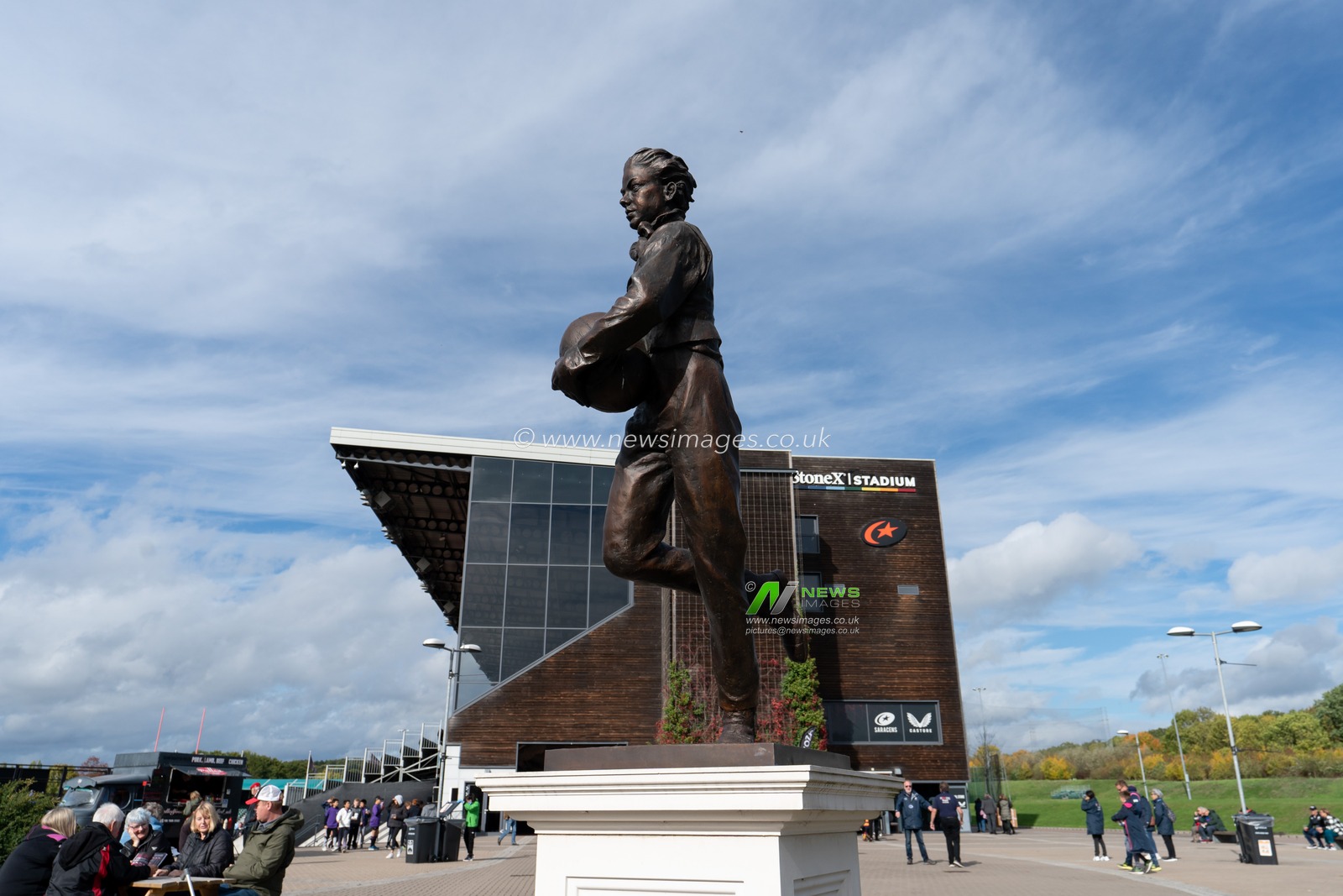 Ground View of the Stones Stadium during the Gallagher Premiership match Saracens vs Bath Rugby at StoneX Stadium, London, United Kingdom, 15th October 2022

(Photo by Richard Washbrooke/News Images)
