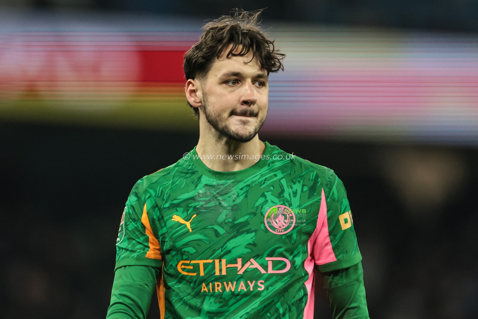 Manchester City goalkeeper James Trafford during the Carabao Cup Semi-Final second leg match Manchester City vs Newcastle United at Etihad Stadium, Manchester, United Kingdom, 4th February 2026

(Photo by Mark Cosgrove/News Images)