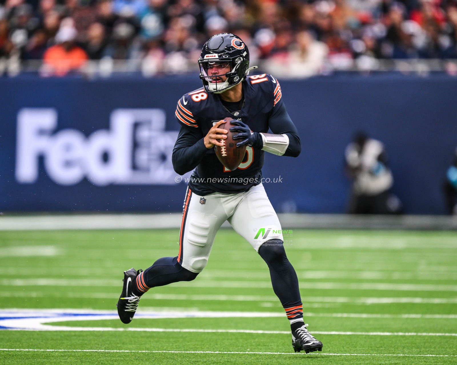 Caleb Williams of the Chicago Bears in action during the Week 6 match Chicago Bears vs Jacksonville Jaguars at Tottenham Hotspur Stadium, London, United Kingdom, 13th October 2024

(Photo by Craig Thomas/News Images)