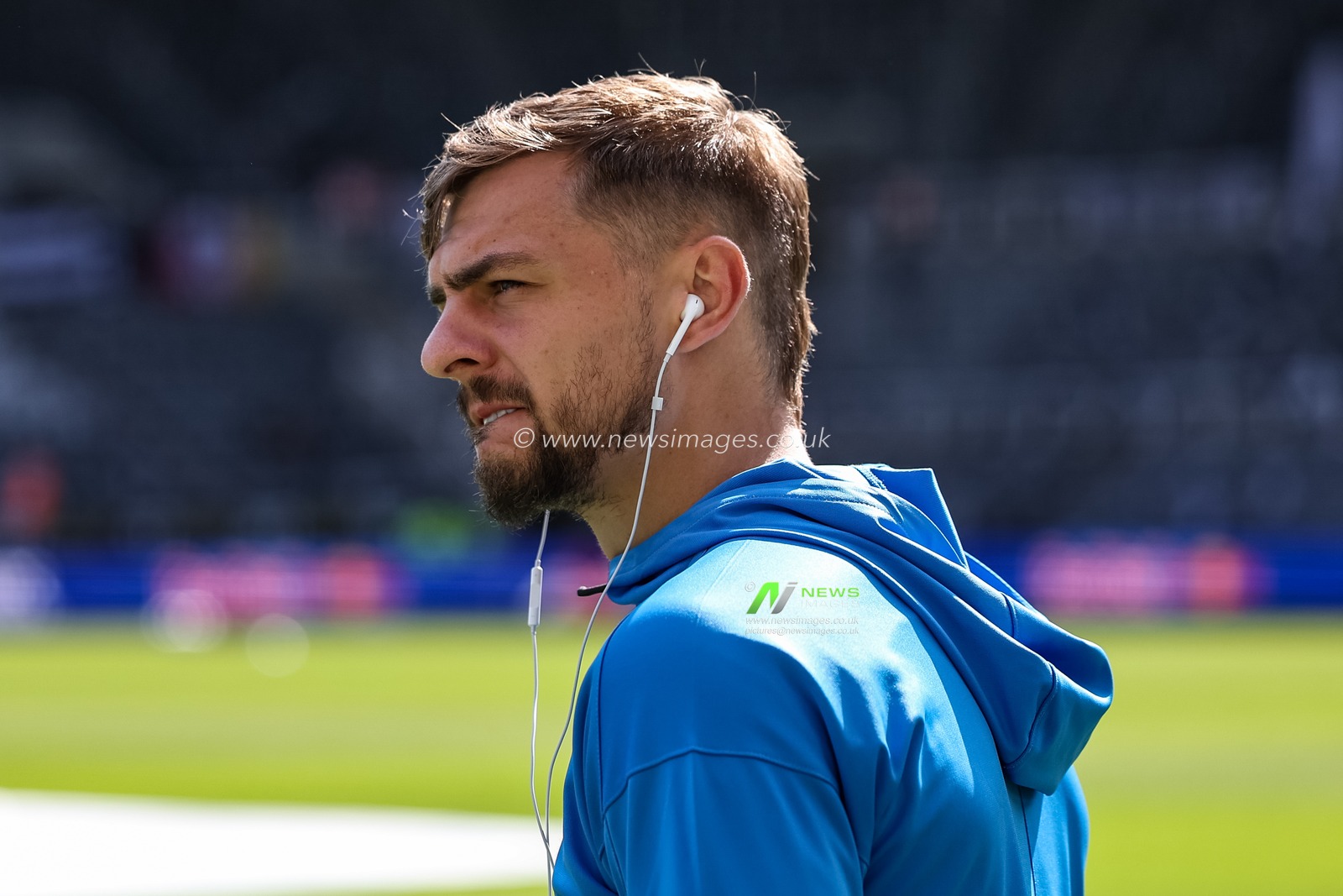 Kiernan Dewsbury-Hall of Chelsea arrives during the Premier League match Newcastle United vs Chelsea at St. James's Park, Newcastle, United Kingdom, 11th May 2025

(Photo by Mark Cosgrove/News Images)