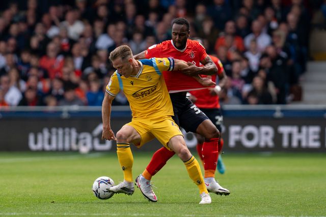Sky Bet Championship Luton Town v Reading