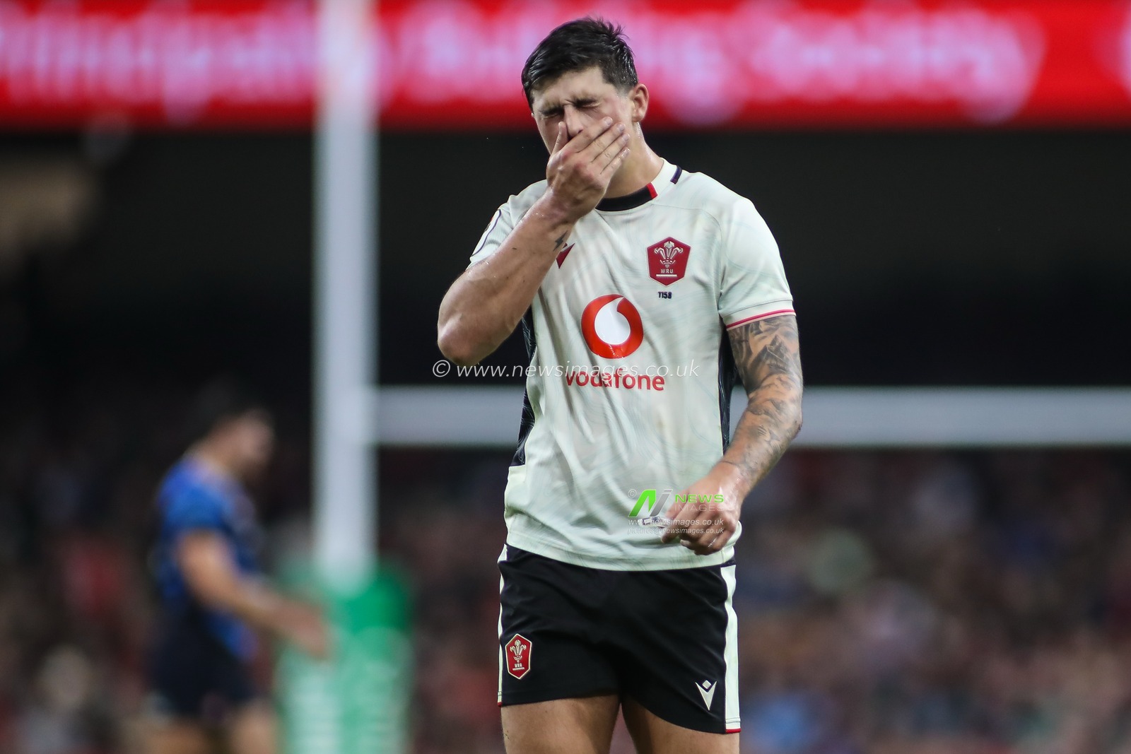 Louis Rees-Zammit of Wales during the Quilter Nations Series 2025 match Wales vs Japan at Principality Stadium, Cardiff, United Kingdom, 15th November 2025

(Photo by Andrew Lewis/News Images)

*** GER AUT SUI OUT ***