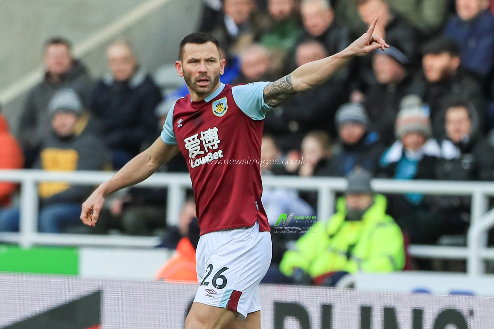 29th February 2020, St. James's Park, Newcastle, England; Premier League, Newcastle United v Burnley : Phil Bardsley (26) of Burnley gives his team instructions
