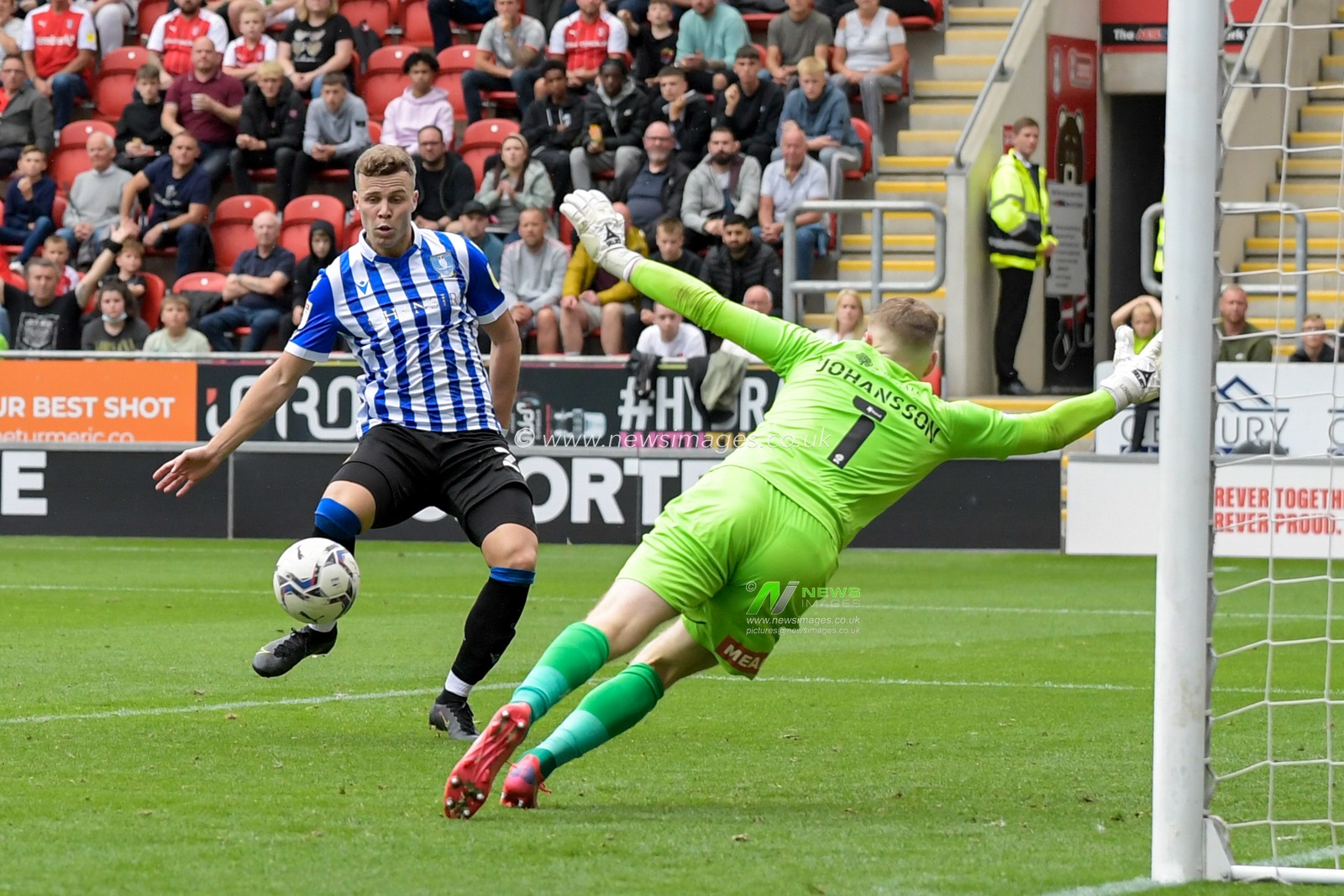 Florian Kamberi #20 of Sheffield Wednesday scores a goal to make it 0-1