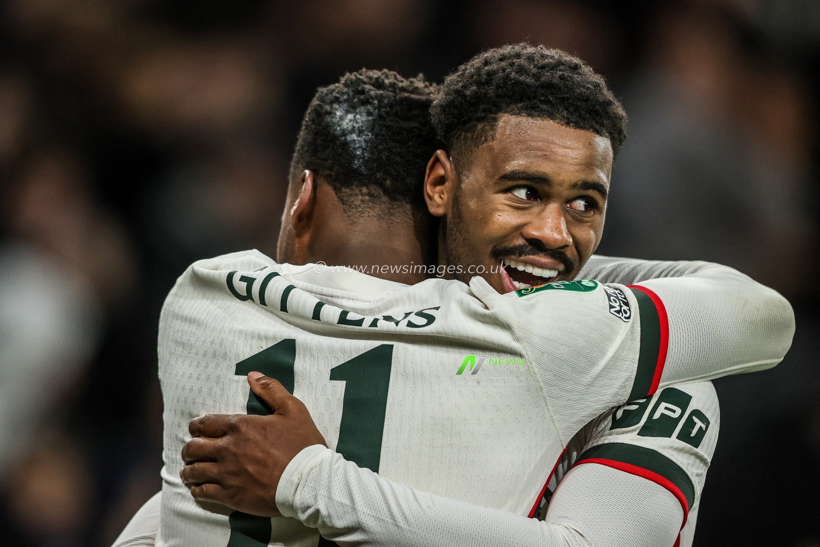 Jamie Gittens of Chelsea celebrates his goal to make it 2-4 during the Carabao Cup Last 16 Wolverhampton Wanderers vs Chelsea at Molineux, Wolverhampton, United Kingdom, 29th October 2025

(Photo by Alfie Cosgrove/News Images)

*** GER AUT SUI OUT ***