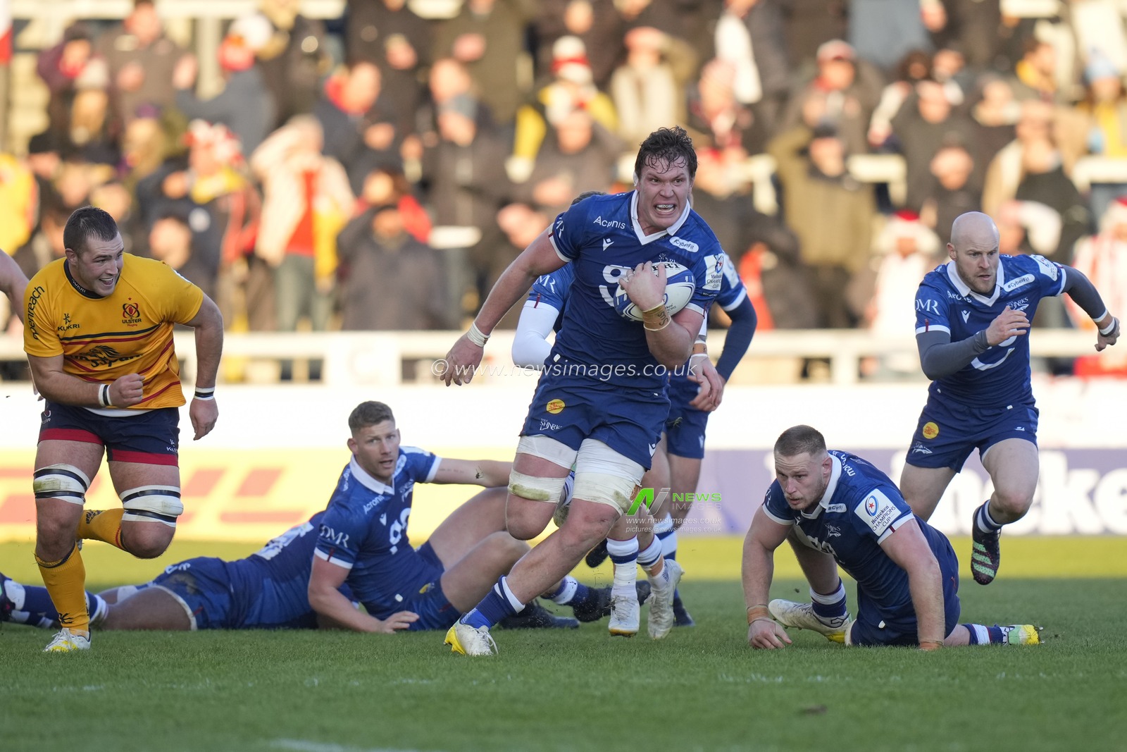 Cobus Weise #4 of Sale Sharks makes a break during the European Champions Cup Group B match Sale Sharks vs Ulster Rugby at AJ Bell Stadium, Eccles, United Kingdom, 11th December 2022

(Photo by Steve Flynn/News Images)