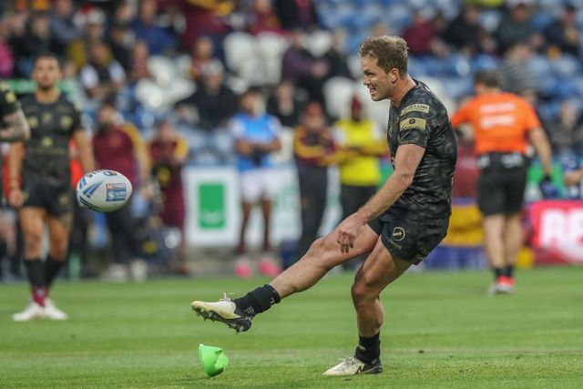Betfred Super League Round 12 Huddersfield Giants v Leigh Leopards