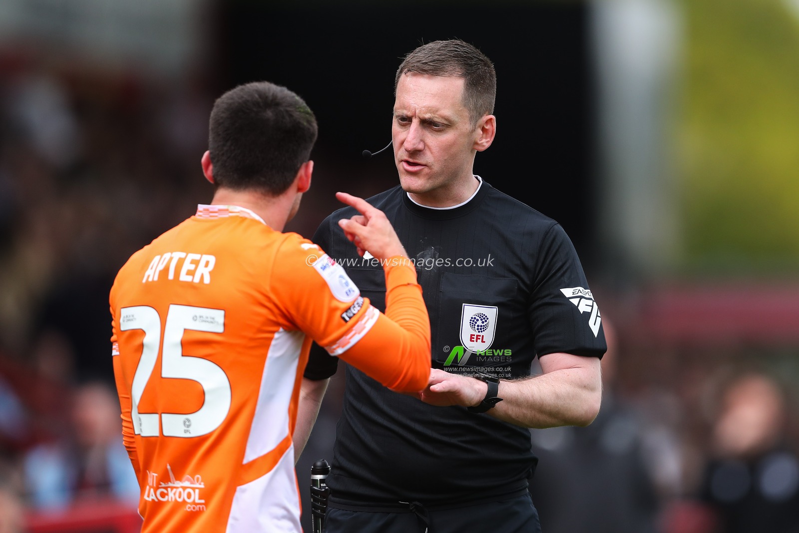 Referee Simon Mather talks to Rob Apter of Blackpool during the Sky Bet League 1 match Stevenage vs Blackpool at Lamex Stadium, Stevenage, United Kingdom, 18th April 2025

(Photo by Gareth Evans/News Images)