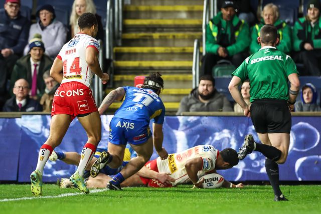 Betfred Super League Round 5 Leeds Rhinos v St Helens