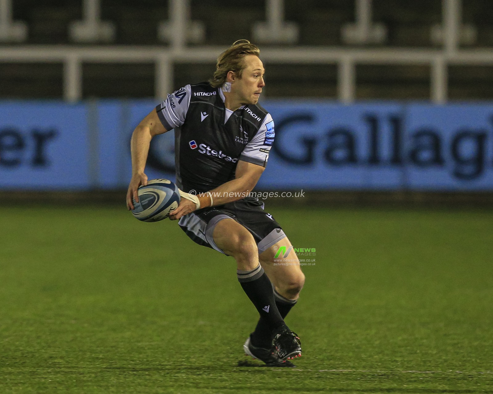 Joel Hodgson of Newcastle Falcons during the game