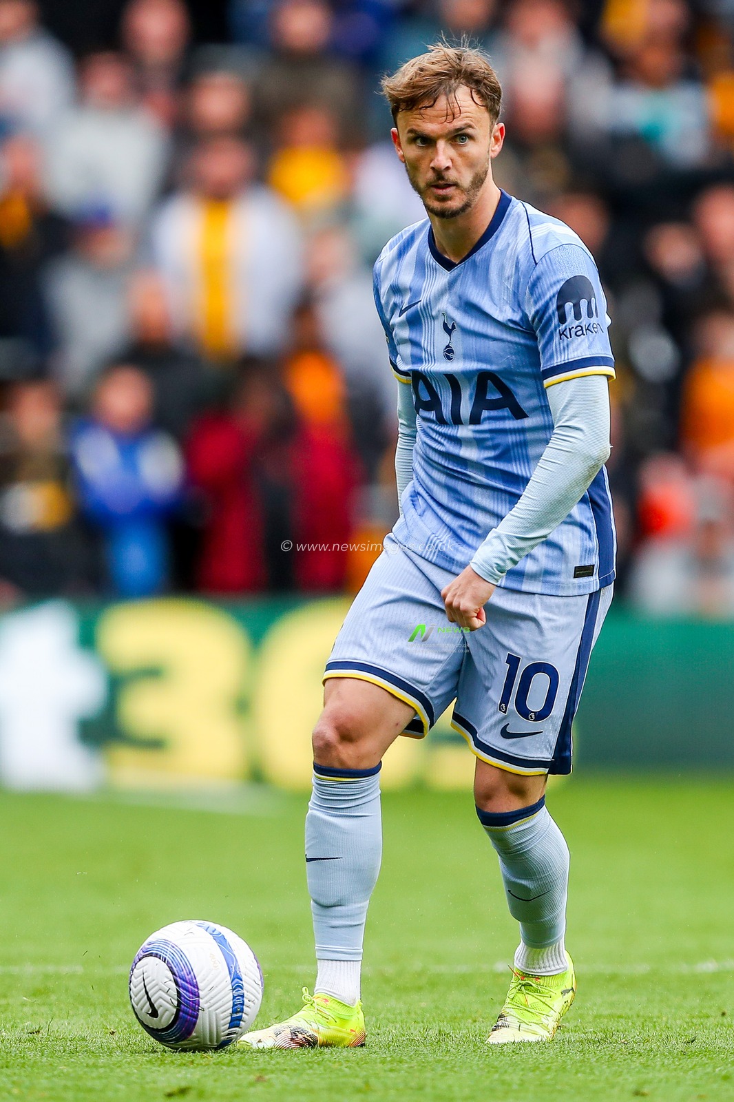James Maddison of Tottenham Hotspur runs with the ball during the Premier League match Wolverhampton Wanderers vs Tottenham Hotspur at Molineux, Wolverhampton, United Kingdom, 13th April 2025

(Photo by Gareth Evans/News Images)