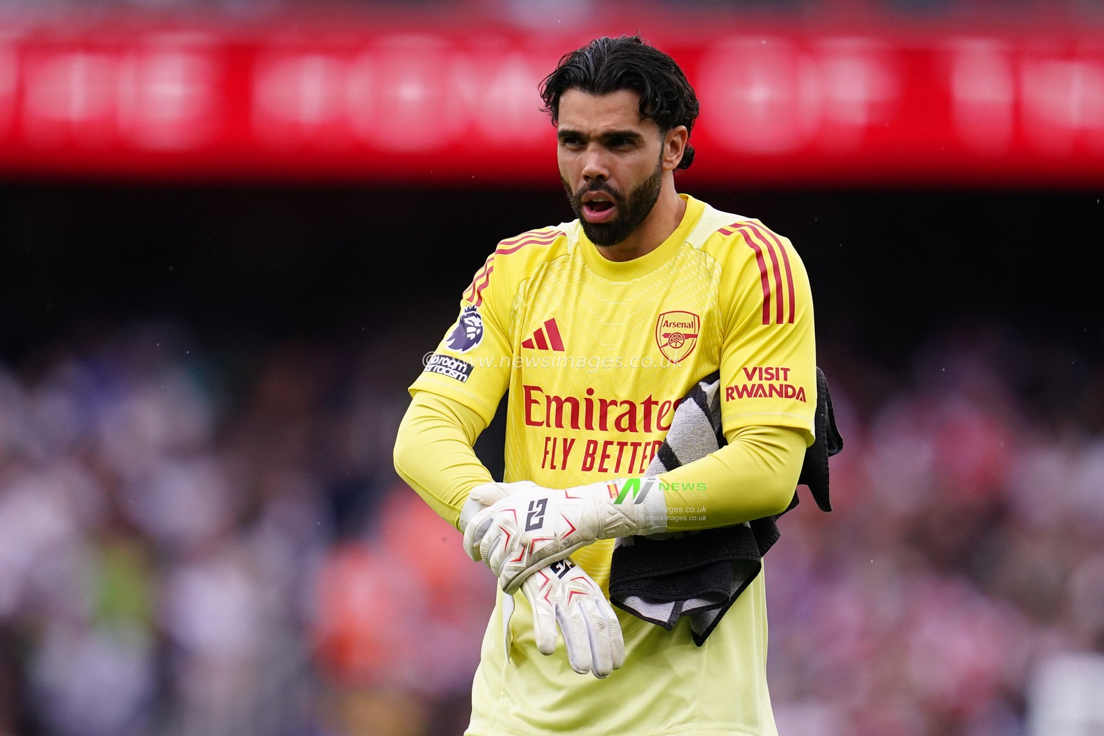 Arsenal goalkeeper David Raya during the Premier League match Arsenal vs Fulham at Emirates, London, United Kingdom on 02 May 2026

(Photo by Harvey Murphy/News Images)