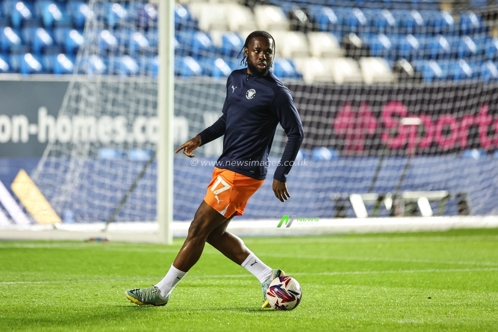 Joshua Onomah of Blackpool in the pregame warmup session during the Sky Bet League 1 match Peterborough United vs Blackpool at Weston Homes Stadium, Peterborough, United Kingdom, 22nd October 2024

(Photo by Mark Cosgrove/News Images)