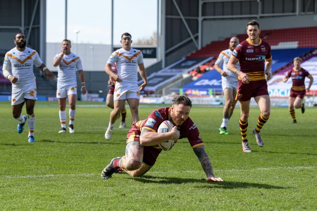 Betfred Super League Huddersfield Giants v Catalans Dragons