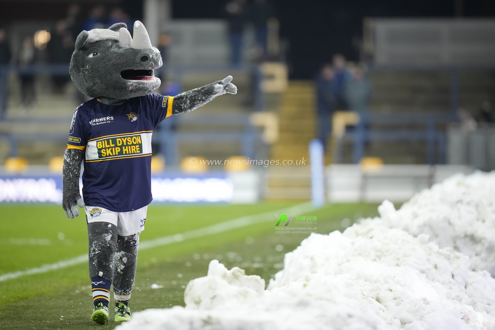 Leeds Rhinos mascot Ronnie Rhino gestures to the fans before the Betfred Super League Round 4 match Leeds Rhinos vs Wakefield Trinity at Headingley Stadium, Leeds, United Kingdom, 10th March 2023

(Photo by Steve Flynn/News Images)