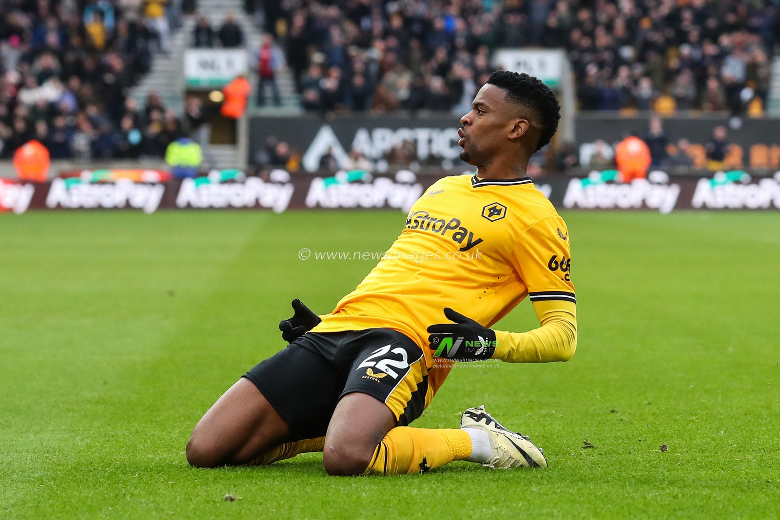 NÃ©lson Semedo of Wolverhampton Wanderers celebrates his goal to make it 2-0 during the Premier League match Wolverhampton Wanderers vs Fulham at Molineux, Wolverhampton, United Kingdom, 9th March 2024

(Photo by Gareth Evans/News Images)