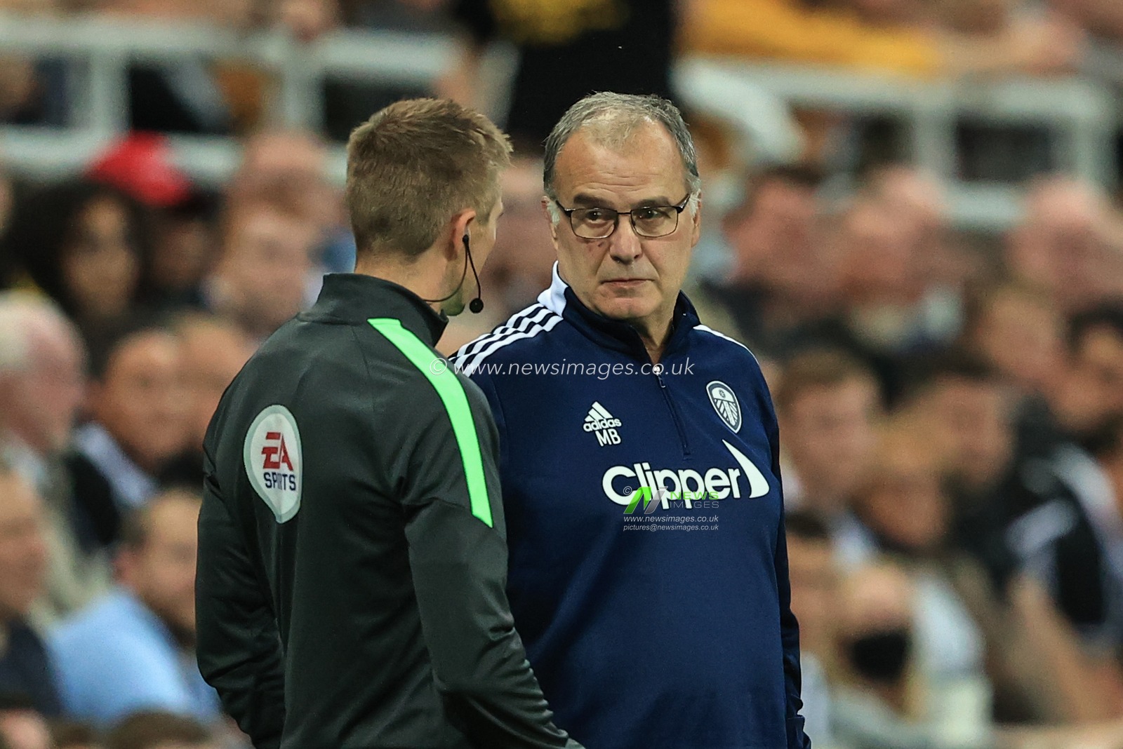 Marcelo Bielsa manager of Leeds United speaks to the fourth official