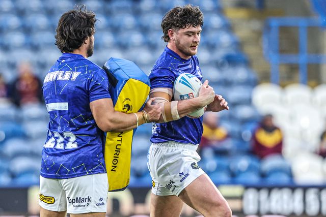 Jordy Crowther of Warrington Wolves in the pre-game warm up during the Betfred Super League round 10 match Huddersfield Giants vs Warrington Wolves at Accu Stadium, Huddersfield, United Kingdom on 02 May 2026

(Photo by Alfie Cosgrove/News Images)