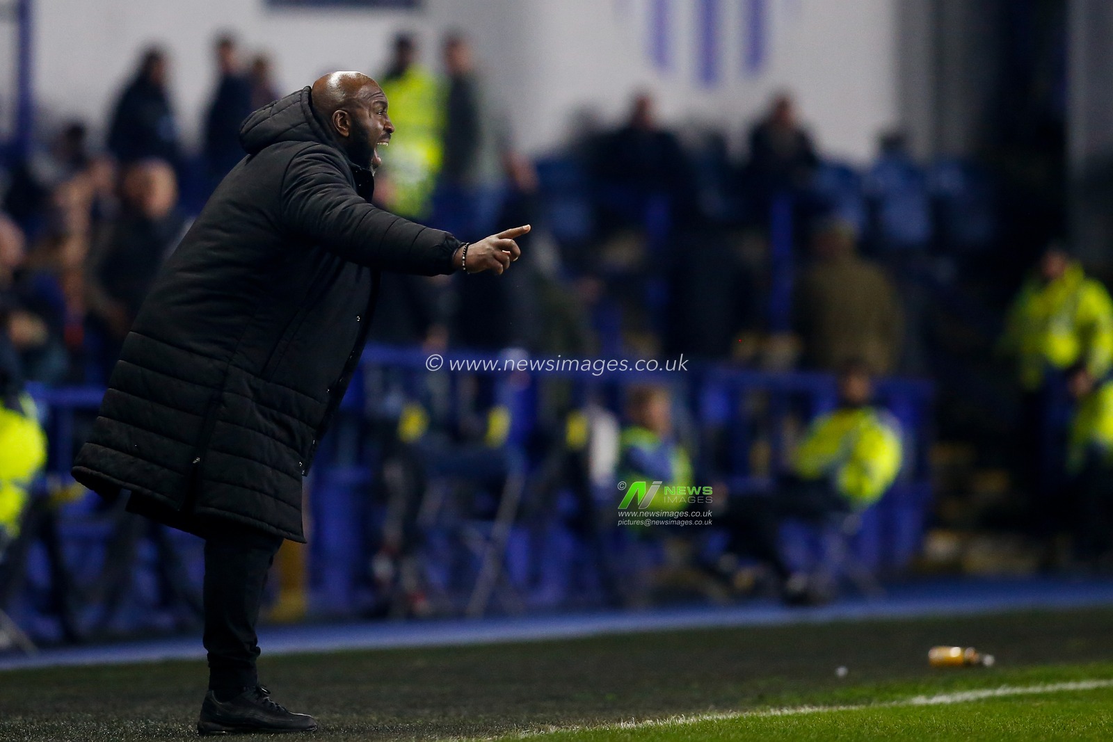 Darren Moore manager of Sheffield Wednesday during the Sky Bet League 1 match Sheffield Wednesday vs Bolton Wanderers at Hillsborough, Sheffield, United Kingdom, 17th March 2023

(Photo by Ben Early/News Images)