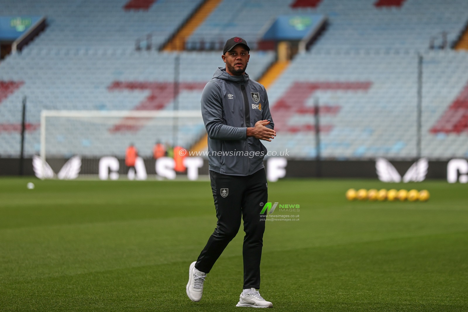 Vincent Kompany manager of Burnley arrives during the Premier League match Aston Villa vs Burnley at Villa Park, Birmingham, United Kingdom, 30th December 2023

(Photo by Mark Cosgrove/News Images)
