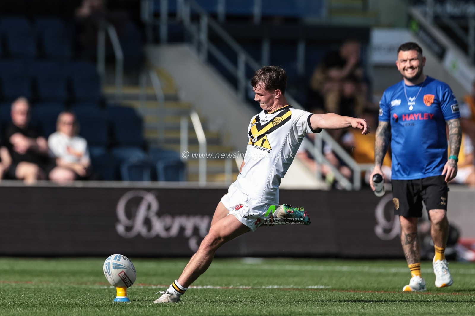 Jenson Windley of Castleford Tigers Reserves converts for a goal during the Rugby League Reserves match Leeds Rhinos Reserves vs Castleford Tigers Reserves at AMT Headingley Stadium, Leeds, United Kingdom on 22 May 2026

(Photo by Mark Cosgrove/News Images)