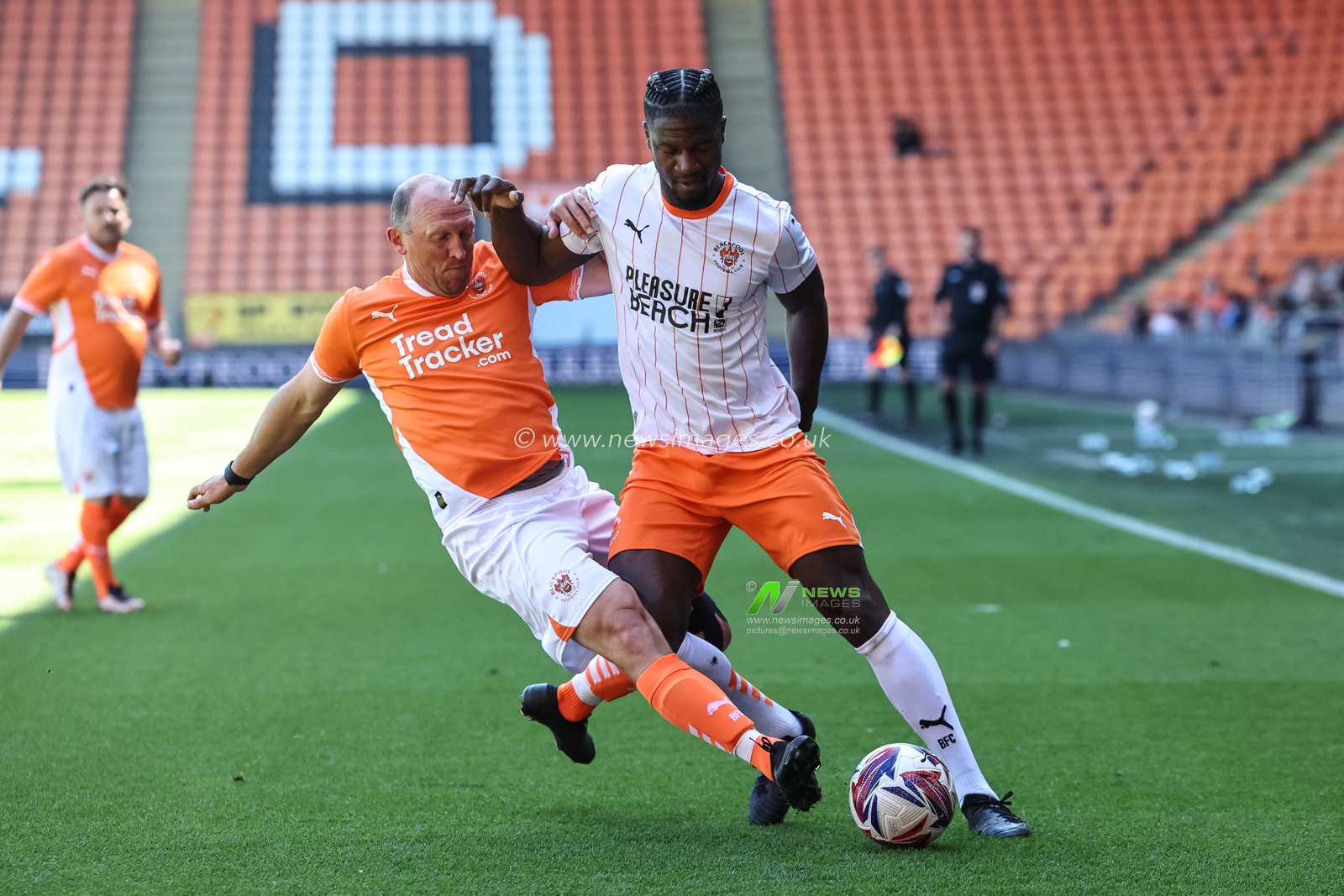 Blackpool Legends match match Blackpool vs Blackpool at Bloomfield Road, Blackpool, United Kingdom, 17th May 2025

(Photo by Mark Cosgrove/News Images)