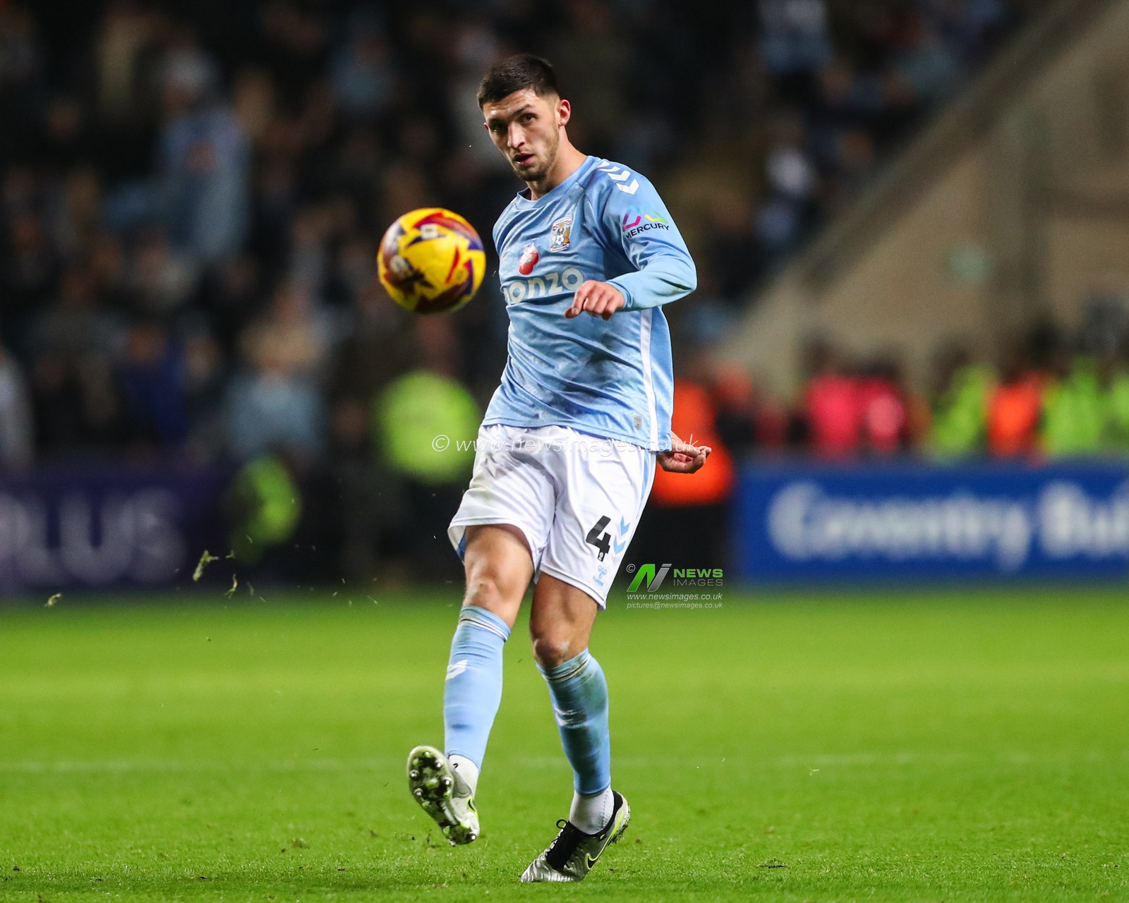 Bobby Thomas of Coventry City during the Sky Bet Championship match Coventry City vs Derby County at Coventry Building Society Arena, Coventry, United Kingdom, 6th November 2024

(Photo by Gareth Evans/News Images)