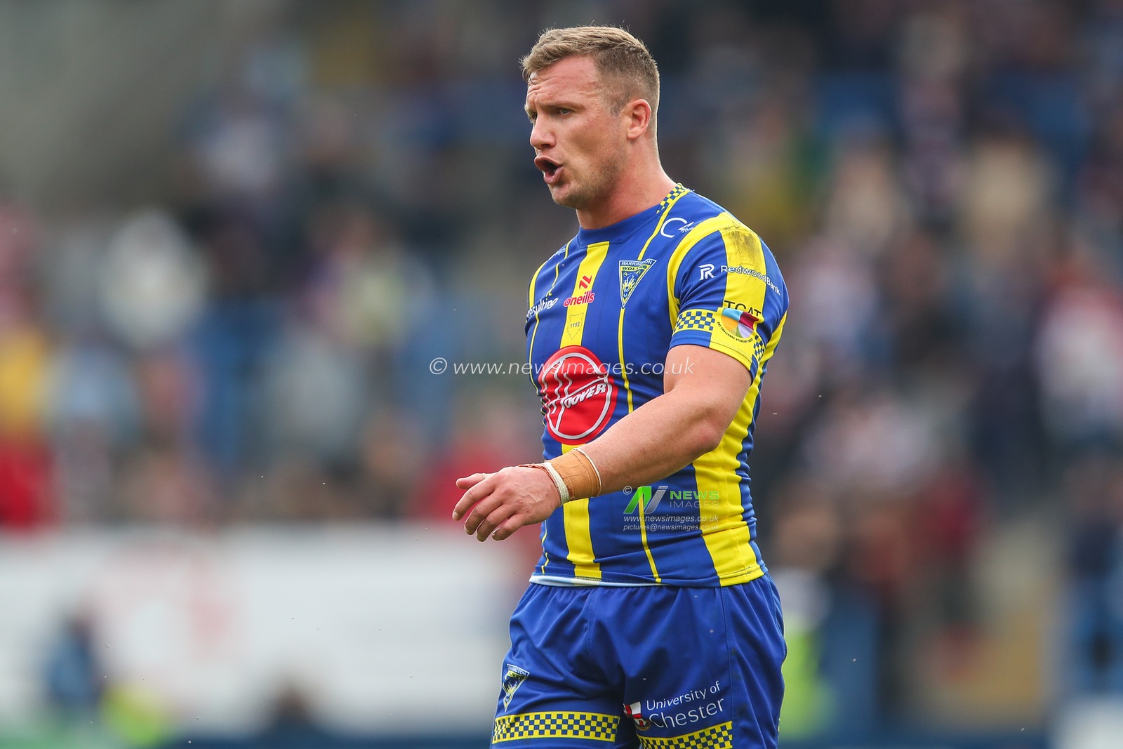 Josh Drinkwater of Warrington Wolves gives his teammates instructions during the Betfred Super League Round 13 match Warrington Wolves vs Wigan Warriors at Halliwell Jones Stadium, Warrington, United Kingdom, 1st June 2024

(Photo by Gareth Evans/News Images)