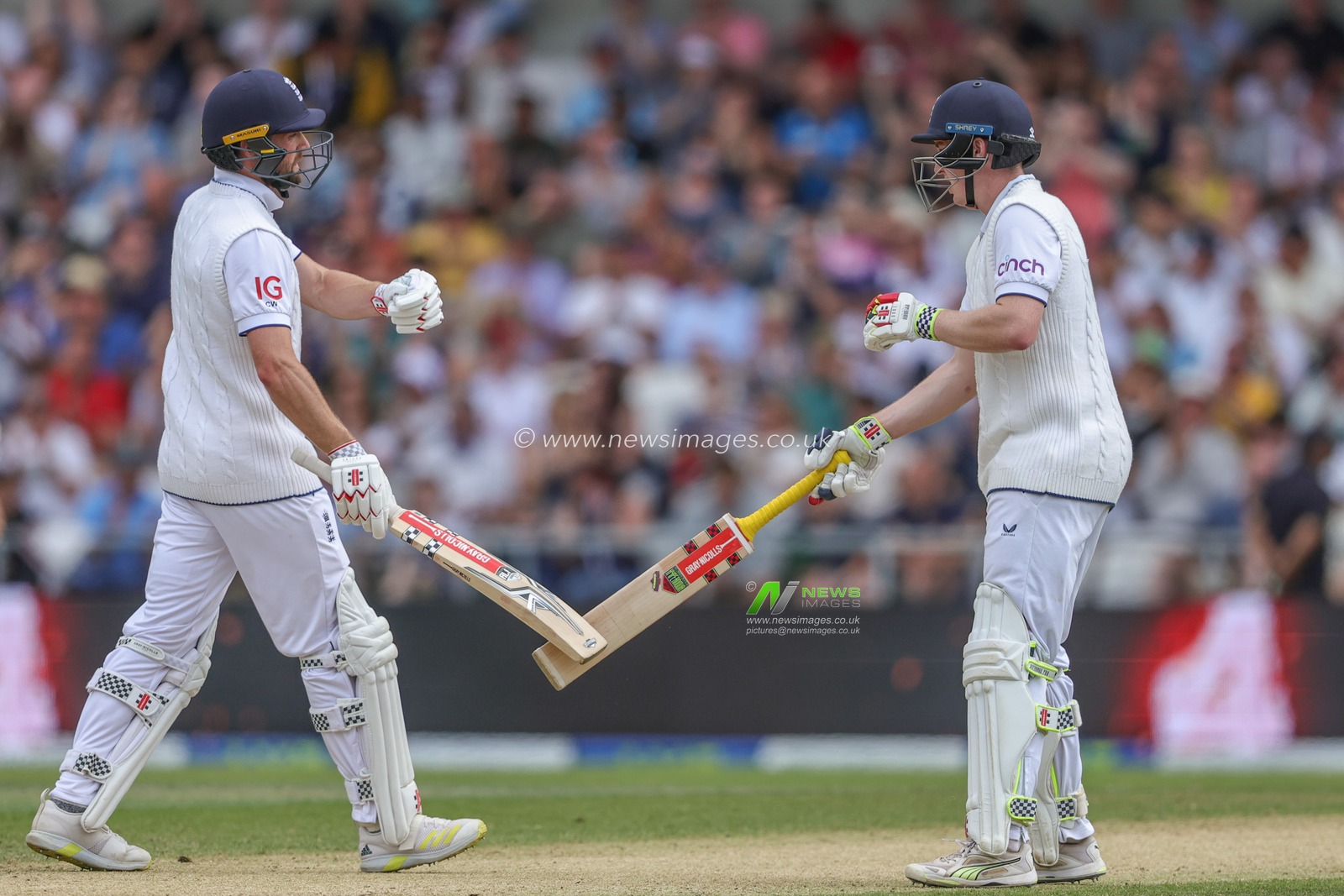 Chris Woakes of England taps bats with Harry Brook of England after Harry Brook of England gets a boundary for four runs during the LV= Insurance Ashes Third Test Series Day 4 England vs Australia at Headingley Stadium, Leeds, United Kingdom, 9th July 2023

(Photo by Mark Cosgrove/News Images)