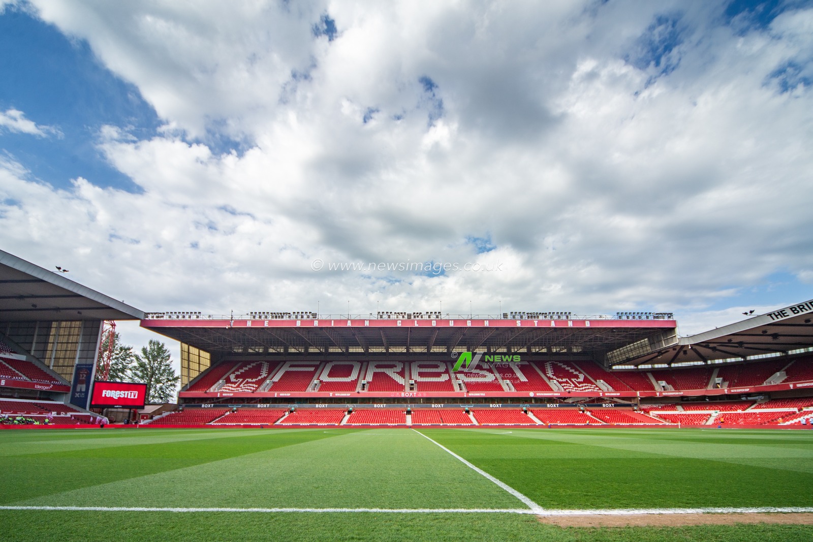 A general view of The City Ground before kickoff between Nottingham Forest and Sheffield United in the SkyBet Championship Playoff 2nd Leg.
