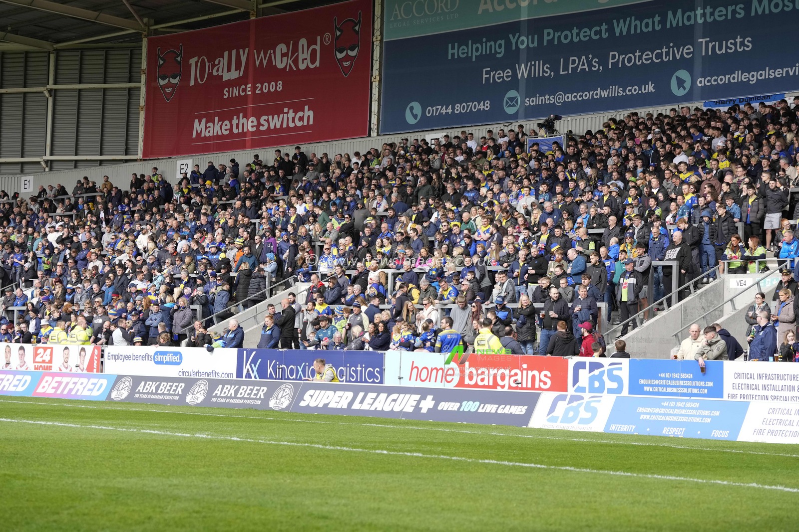 Wire fans travelled in number for the Betfred Challenge Cup Quarter Final match St Helens vs Warrington Wolves at Totally Wicked Stadium, St Helens, United Kingdom, 14th April 2024

(Photo by Steve Flynn/News Images)